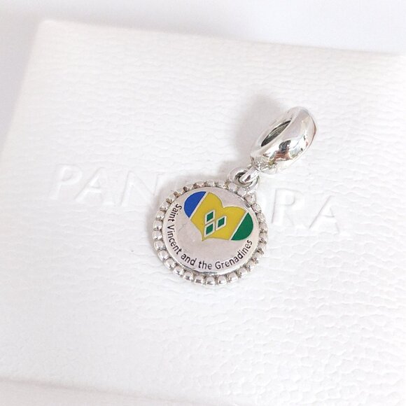 Pandora Saint Vincent and the Grenadines Heart Flag Dangle Charm S925 Silver - Picture 7 of 7